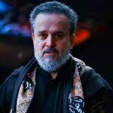 شاب وطفل