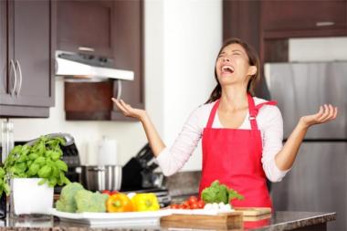 أشهر عادات المطبخ الخاطئة.. لا تفعليها