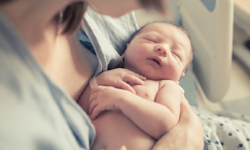 سبعة أحاديث عن الرضاعة وأجرها