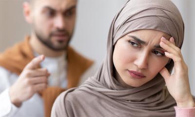 زوجي طلقني بسبب اهله: إليكِ كيفية حماية زواجكِ قبل أن يحدث الانفصال!