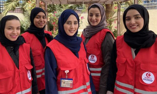 ملائكة الأرض، نظرة إلى هلال الأحمر ودور النساء في إنقاذ الأرواح