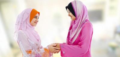 دور المرأة بين الأخت والزوجة: حماية و محبة