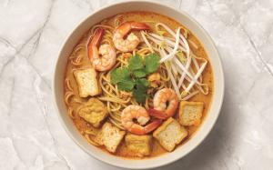 شوربة نودلز اللاكسا