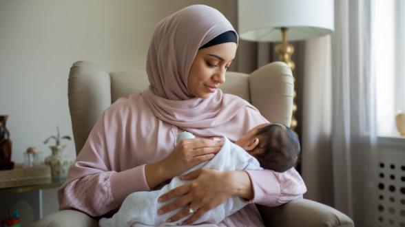 أهمية الرضاعة الطبيعية في الإسلام